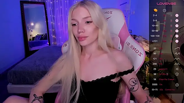 AnyaTaylor_ webcam