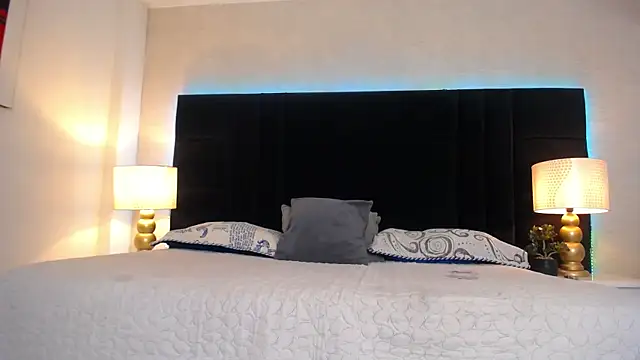 SkylerBigxxx webcam