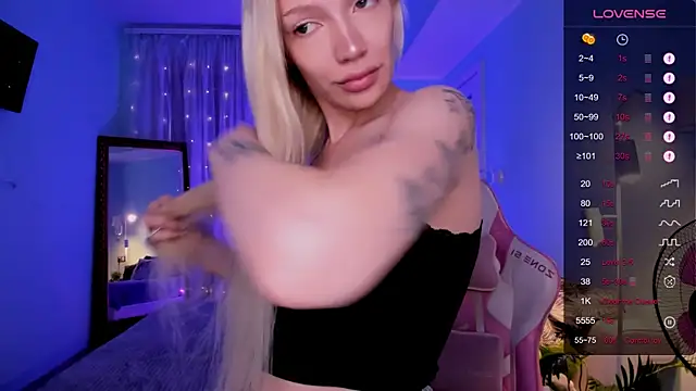 AnyaTaylor_ webcam