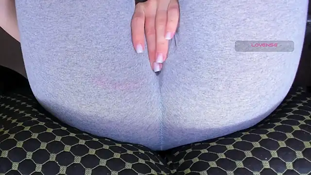 Cameltoe_squirt_inPants webcam