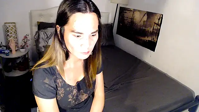 NinaDOM4CUM live sex cam