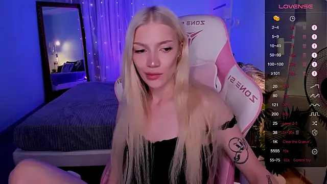 AnyaTaylor_ webcam