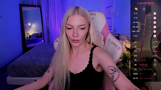 AnyaTaylor_ webcam