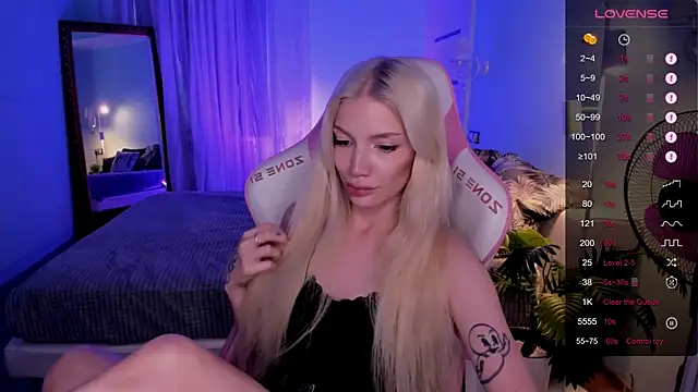 AnyaTaylor_ webcam