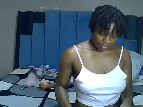 melanin_moon webcam