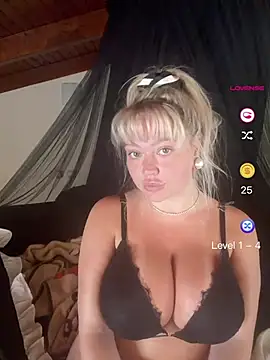 misstitmouseofficial webcam