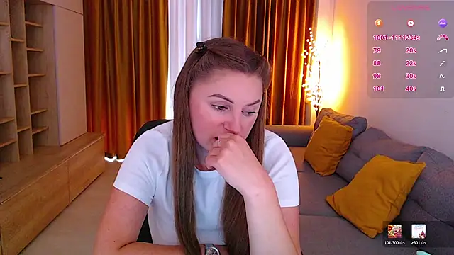mia_bloomy webcam