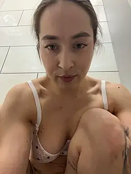 Holly_Play