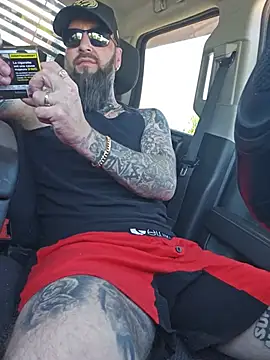 Beardedtattood webcam