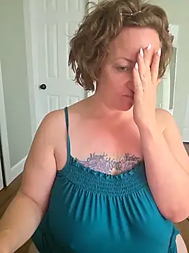 julimonroe live cam