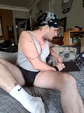 Titilouonlyf69 webcam