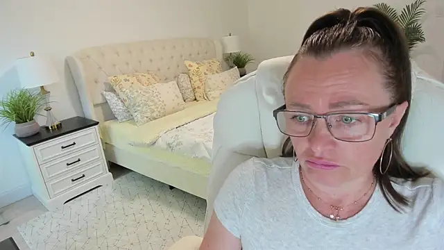 Vika73 webcam