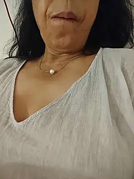 NakedMILFx webcam
