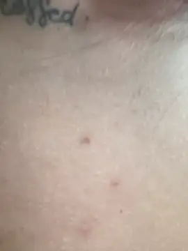 MissNyraSecret webcam