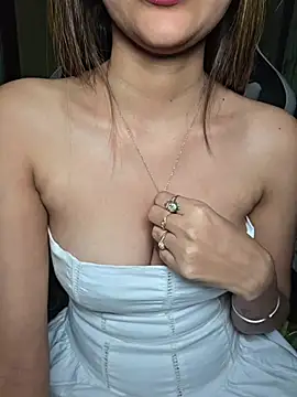 Isha_Sax webcam