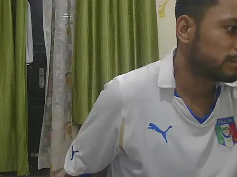 Stubborndesiboy webcam