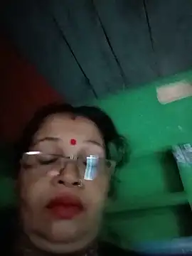 Manavi_x webcam
