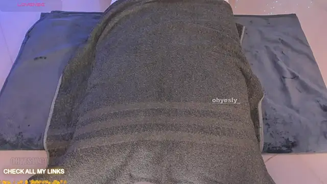 ohyesly_ webcam