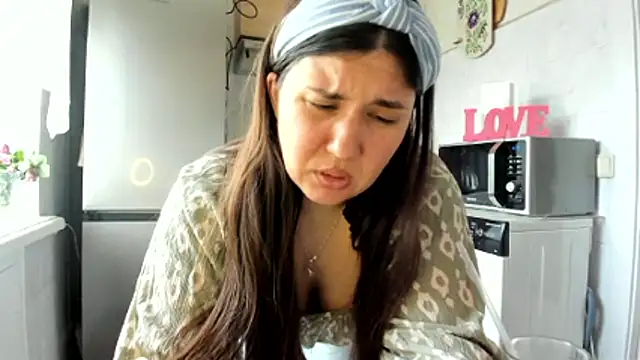 Mia_Marrone webcam