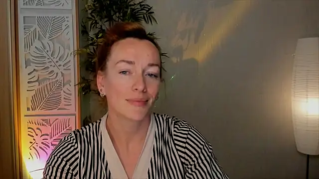 RebeccaMartinez webcam