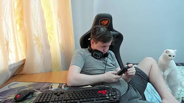 iliaskrislove webcam