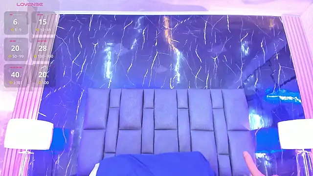BustyGlow webcam