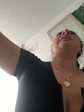 Abril_Luv webcam