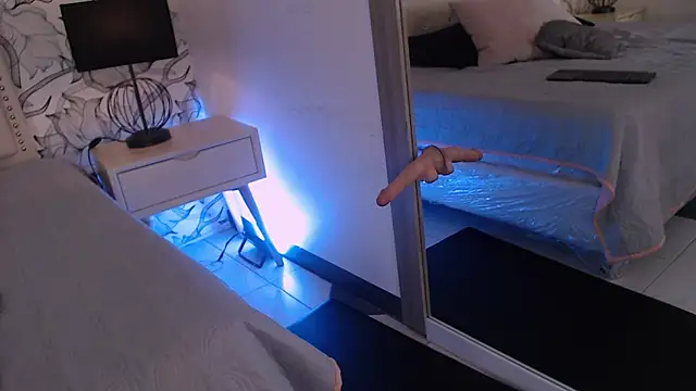 Venusandrea29 webcam