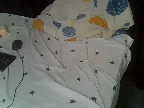 Luna_en_Gee webcam