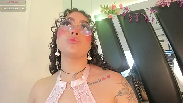 antonelllepiercee webcam
