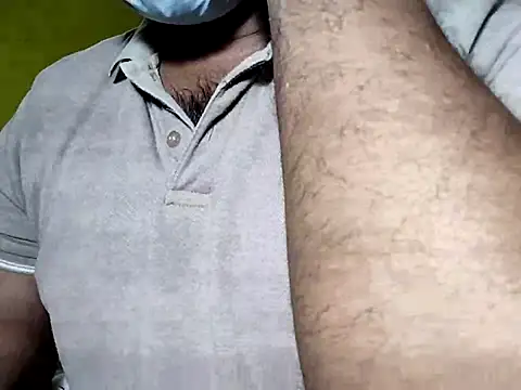 Lucky___05 webcam