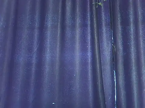Luna_en_Gee webcam