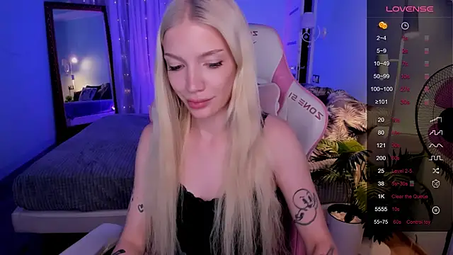 AnyaTaylor_ webcam