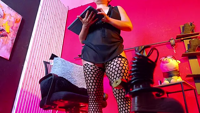 MistressSlut1 webcam