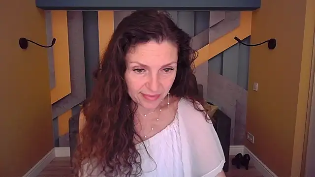 EllaLong webcam
