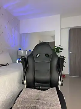 Kesenctel - Trans webcam sex chat