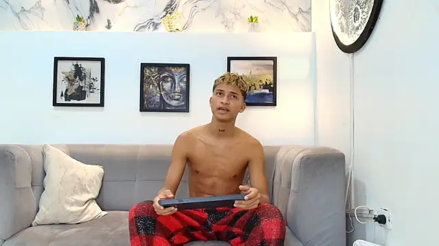 GOLD_BOYS webcam