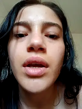 Virgin_Pussy_Love webcam