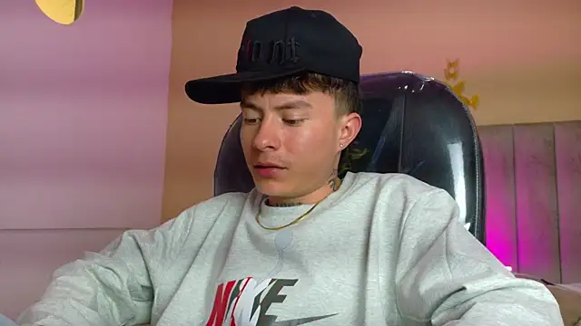 nascary_fox (M twink) - SHOW COCK 🔥