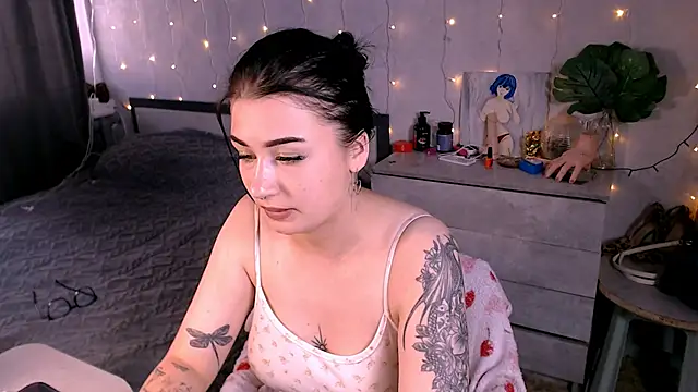 Katie_Kiss webcam
