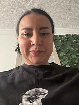 Abril_Luv webcam