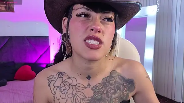 _sharlotte777 webcam