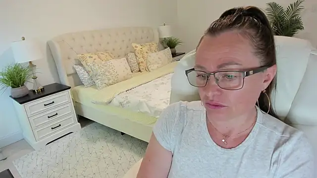 Vika73 webcam