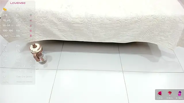 martina_ayala webcam