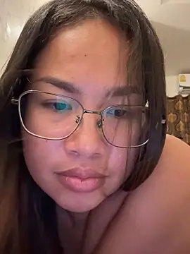 Ponthip webcam