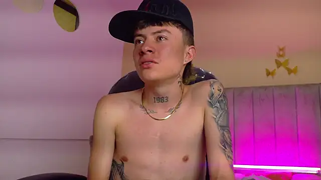 Nascary_Fox webcam