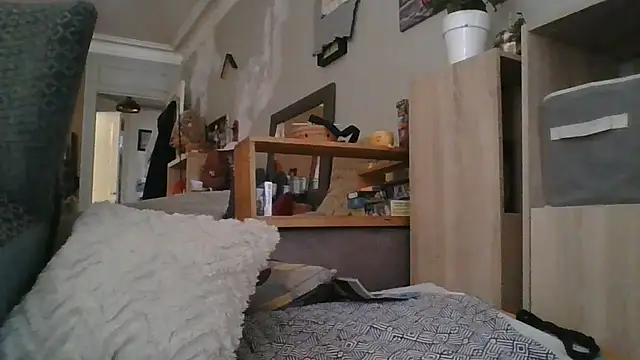 Titilouonlyf69 webcam