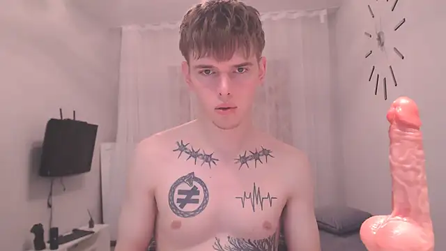 Fredd_Xanders live now