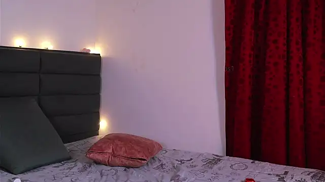 kathieandpovcock1 webcam