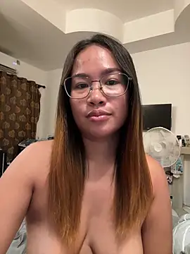 Ponthip webcam